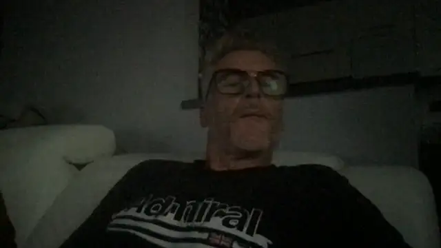 Axl hot online show from 07/03/26, 07:20