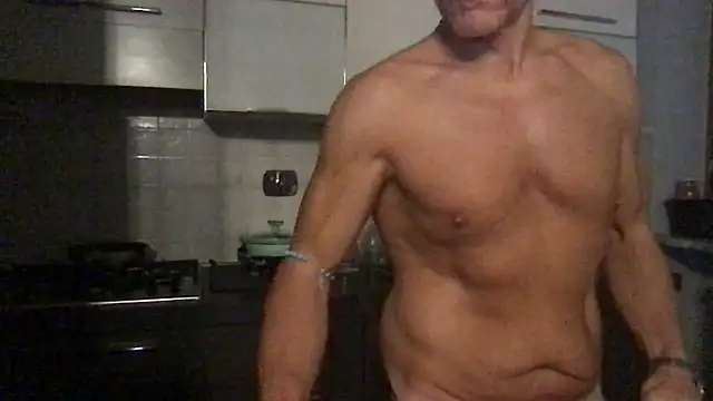 Axl hot online show from 07/28/26, 09:25