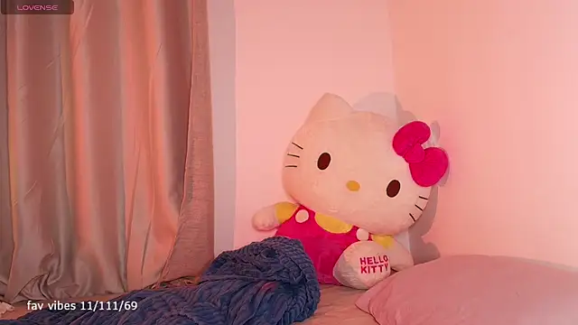 dulceangel   online show from 09/16/25, 02:12