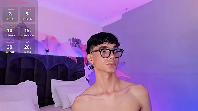 Phillicious   online show from 10/22/25, 09:36