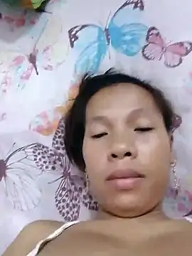 HotNaughtyGirl23 online show from 10/06/25, 01:52