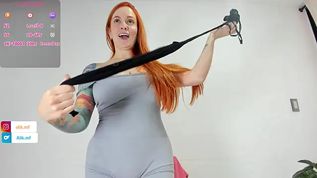 aliciakozlov online show from 10/15/25, 05:02