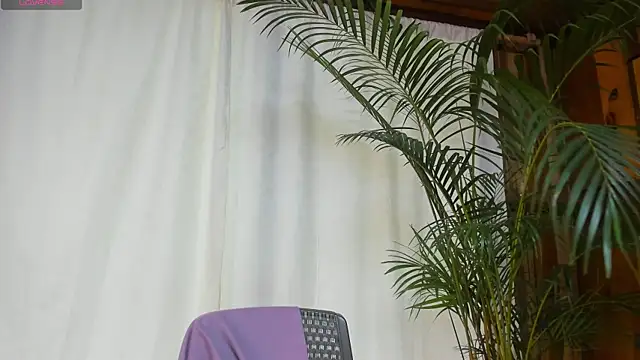 aliciakozlov online show from 05/14/26, 08:37