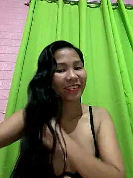 Snapshot of Cleo17 chatting on 01/13/26, 02:33 Cleo17 online show from 01/13/26, 02:33