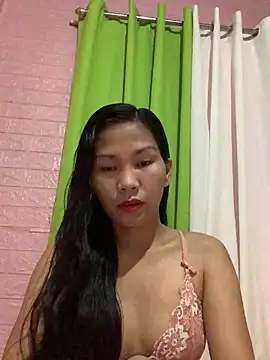 Snapshot of Cleo17 chatting on 02/06/26, 01:03 Cleo17 online show from 02/06/26, 01:03