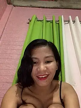 Snapshot of Cleo17 chatting on 02/11/26, 02:11 Cleo17 online show from 02/11/26, 02:11