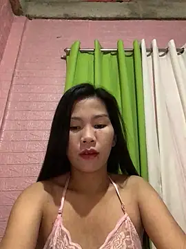 Snapshot of Cleo17 chatting on 04/19/26, 02:16 Cleo17 online show from 04/19/26, 02:16