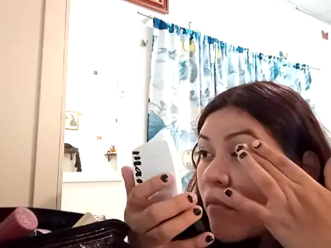 Kitty WetXxX online show from 11/11/25, 02:22