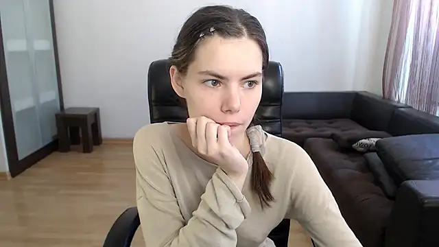 AmelieReve online show from 09/19/25, 08:38