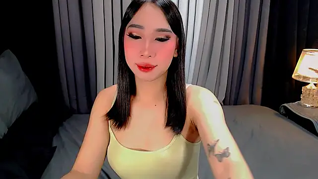 Snapshot of kisha_greyson chatting on 11/18/25, 09:47 kisha greyson online show from 11/18/25, 09:47