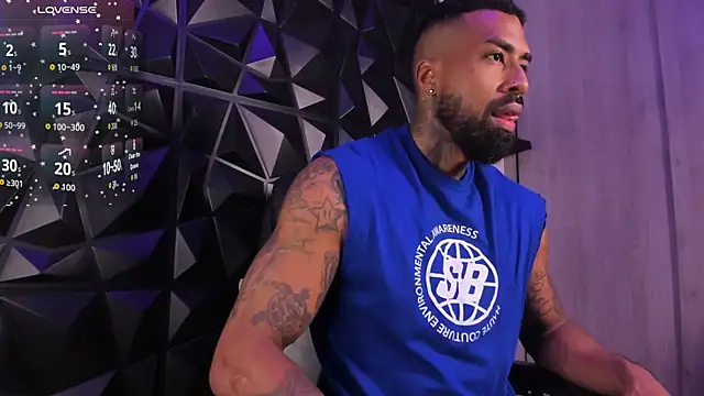 OstinDaniels online show from 10/10/25, 09:58