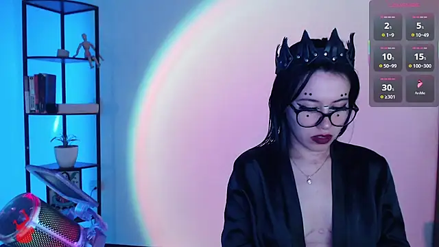 Snapshot of girldom chatting on 11/12/25, 03:34 girldom online show from 11/12/25, 03:34