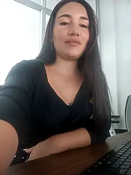 Snapshot of xxx_Alice_ chatting on 09/28/25, 03:06 xxx Alice  online show from 09/28/25, 03:06