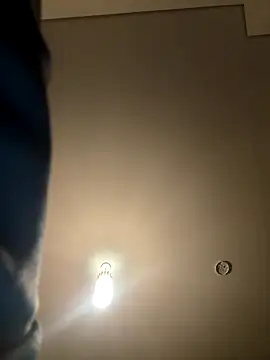 hornyboy18- - online show from 12/15/25, 06:01