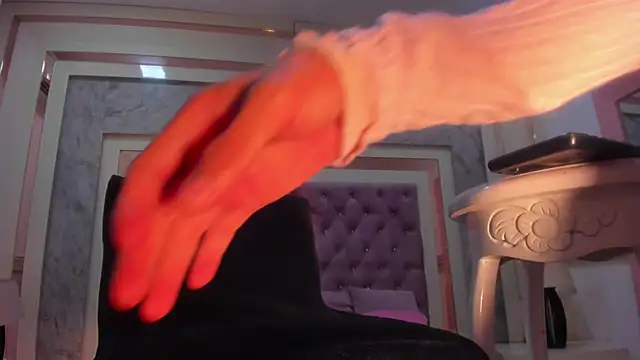 Xara Blis online show from 09/19/25, 04:47