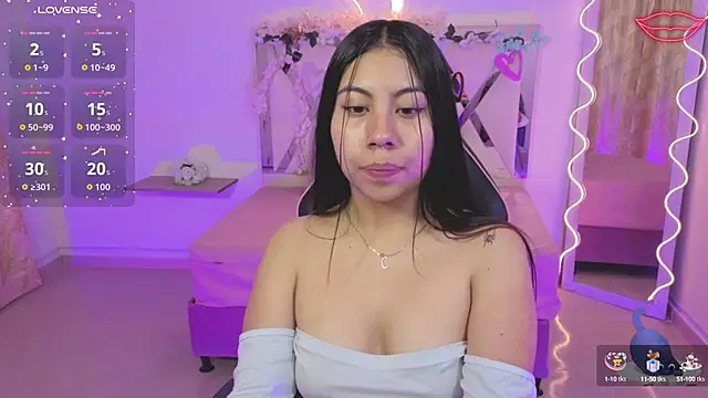 ZURY TAY online show from 10/05/25, 11:41