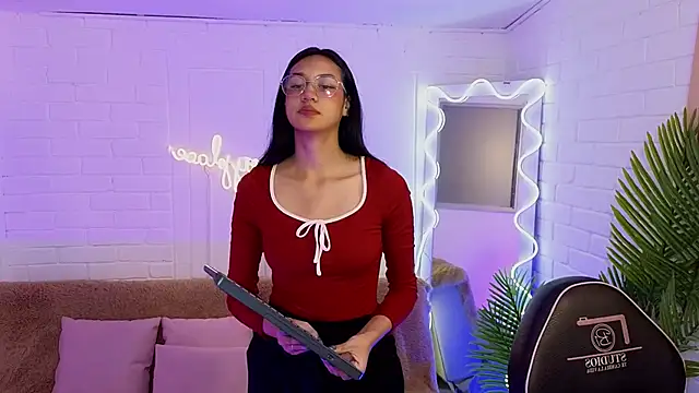 artemiss tay online show from 09/19/25, 07:14