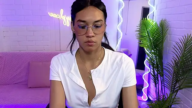 artemiss tay online show from 09/29/25, 07:19