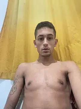 Snapshot of lcs0013 chatting on 07/12/26, 09:00 lcs0013 online show from 07/12/26, 09:00