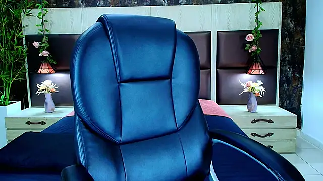 Roxy Skye online show from 10/16/25, 12:39