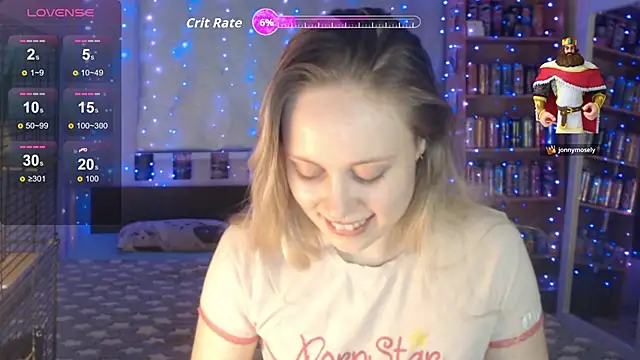 Snapshot of s1lvercherub chatting on 11/04/25, 12:32 s1lvercherub online show from 11/04/25, 12:32