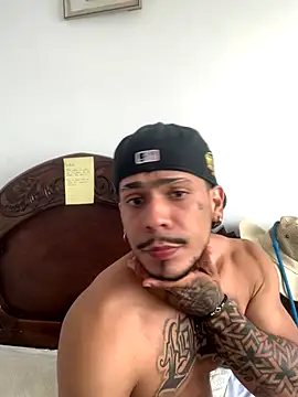 Snapshot of DeimonOficial chatting on 10/01/25, 02:23 DeimonOficial online show from 10/01/25, 02:23