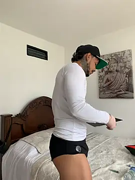 Snapshot of DeimonOficial chatting on 11/25/25, 07:25 DeimonOficial online show from 11/25/25, 07:25