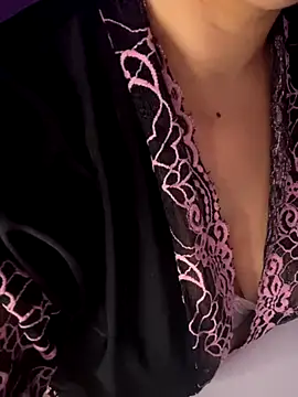 Snapshot of damadanoit3ee chatting on 10/16/25, 11:17 damadanoit3ee online show from 10/16/25, 11:17