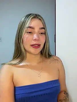 Snapshot of Chantel_sam chatting on 09/20/25, 04:24 Chantel sam online show from 09/20/25, 04:24