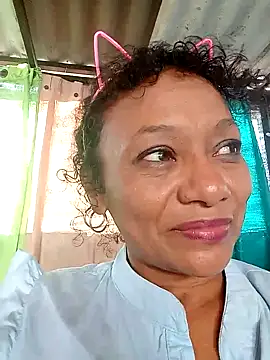 Queen Naomi online show from 09/20/25, 09:49