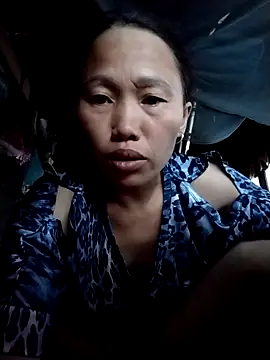 Snapshot of PhamPm70 chatting on 11/08/25, 12:44 PhamPm70 online show from 11/08/25, 12:44