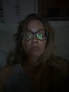 blondebaddi online show from 10/20/25, 04:35