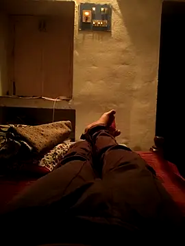 Snapshot of TeluguMuslimBoy chatting on 10/14/25, 04:30 TeluguMuslimBoy online show from 10/14/25, 04:30