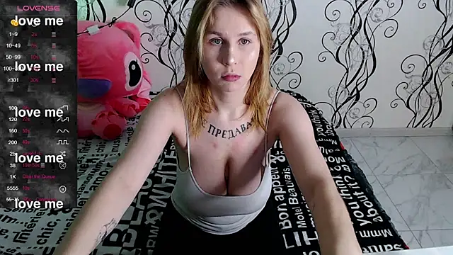 Snapshot of RoyAngela chatting on 11/20/25, 04:51 RoyAngela online show from 11/20/25, 04:51