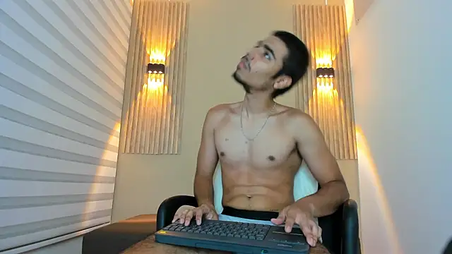 PETER CONORR online show from 10/08/25, 03:48