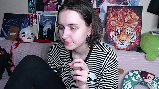 AliceChio online show from 09/14/25, 02:38