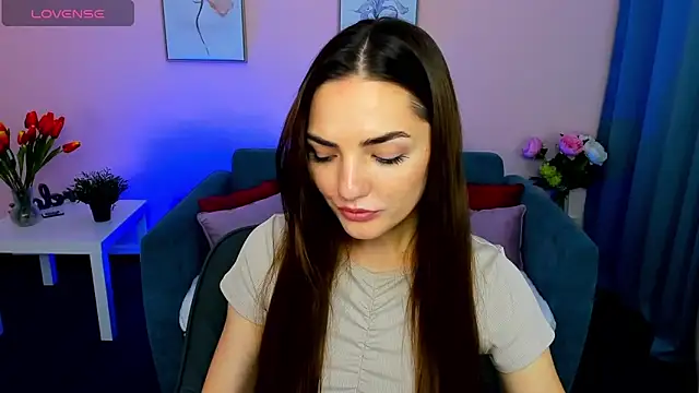 MyEllaLuvs online show from 09/18/25, 08:11