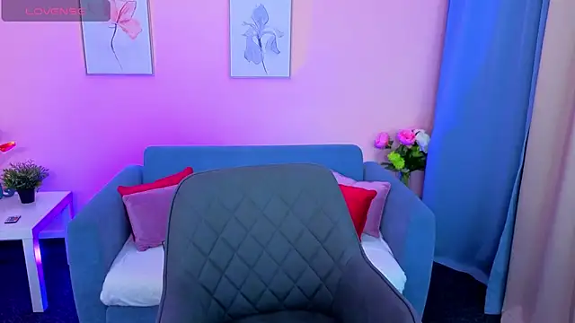 MyEllaLuvs online show from 09/27/25, 08:25