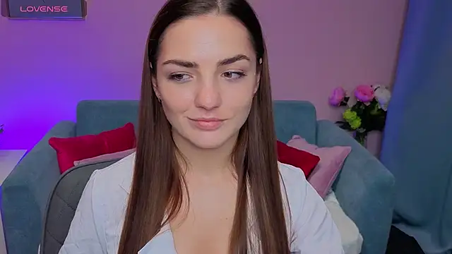 MyEllaLuvs online show from 09/30/25, 08:14