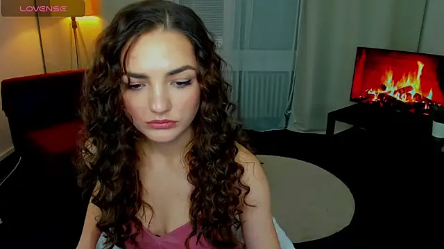 MyEllaLuvs online show from 10/17/25, 08:22