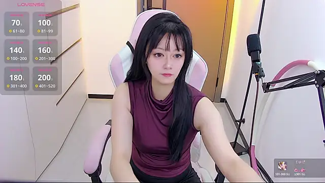 Fioriy66 online show from 06/24/26, 12:04