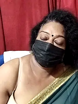 surekha-30 online show from 10/17/25, 05:15