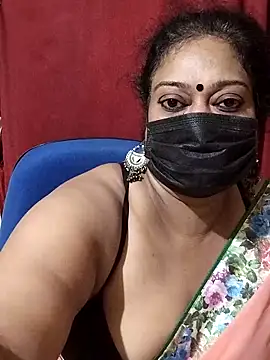 Snapshot of surekha-30 chatting on 12/19/25, 05:42 surekha-30 online show from 12/19/25, 05:42