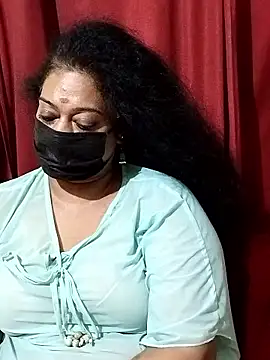 Snapshot of surekha-30 chatting on 01/10/26, 05:58 surekha-30 online show from 01/10/26, 05:58