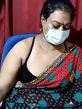 Snapshot of surekha-30 chatting on 02/19/26, 04:58 surekha-30 online show from 02/19/26, 04:58