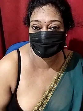Snapshot of surekha-30 chatting on 04/18/26, 05:28 surekha-30 online show from 04/18/26, 05:28