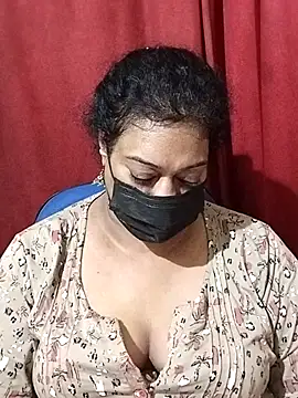 Snapshot of surekha-30 chatting on 05/23/26, 05:50 surekha-30 online show from 05/23/26, 05:50