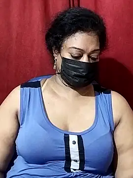 Snapshot of surekha-30 chatting on 06/12/26, 06:29 surekha-30 online show from 06/12/26, 06:29