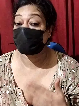 Snapshot of surekha-30 chatting on 06/19/26, 06:01 surekha-30 online show from 06/19/26, 06:01