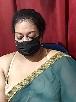 Snapshot of surekha-30 chatting on 06/20/26, 06:33 surekha-30 online show from 06/20/26, 06:33